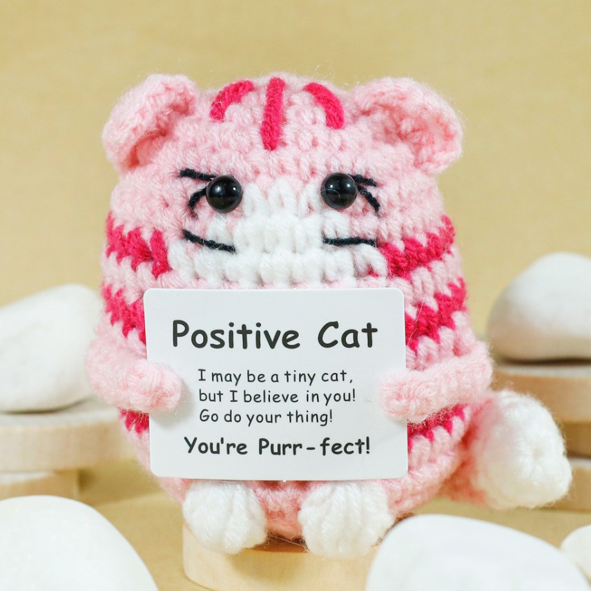 Home Textiles Europe - Poupée de chat Positive au Crochet