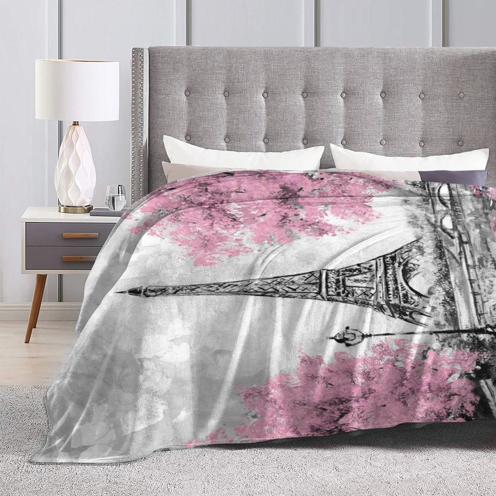 Couverture imprimée tour Eiffe - Home Textiles Paris avis et prix